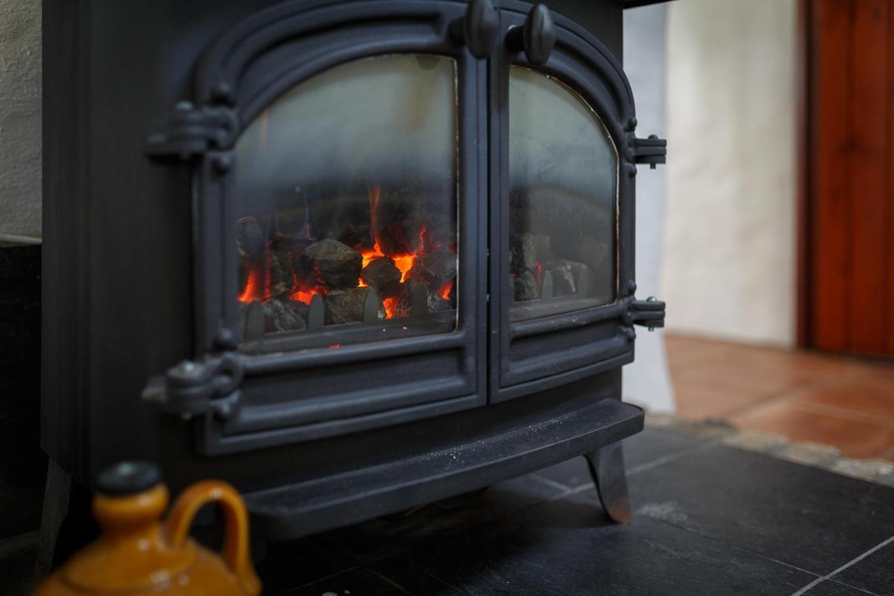 The Snug At Cornish Barn Holidays Truro Extérieur photo