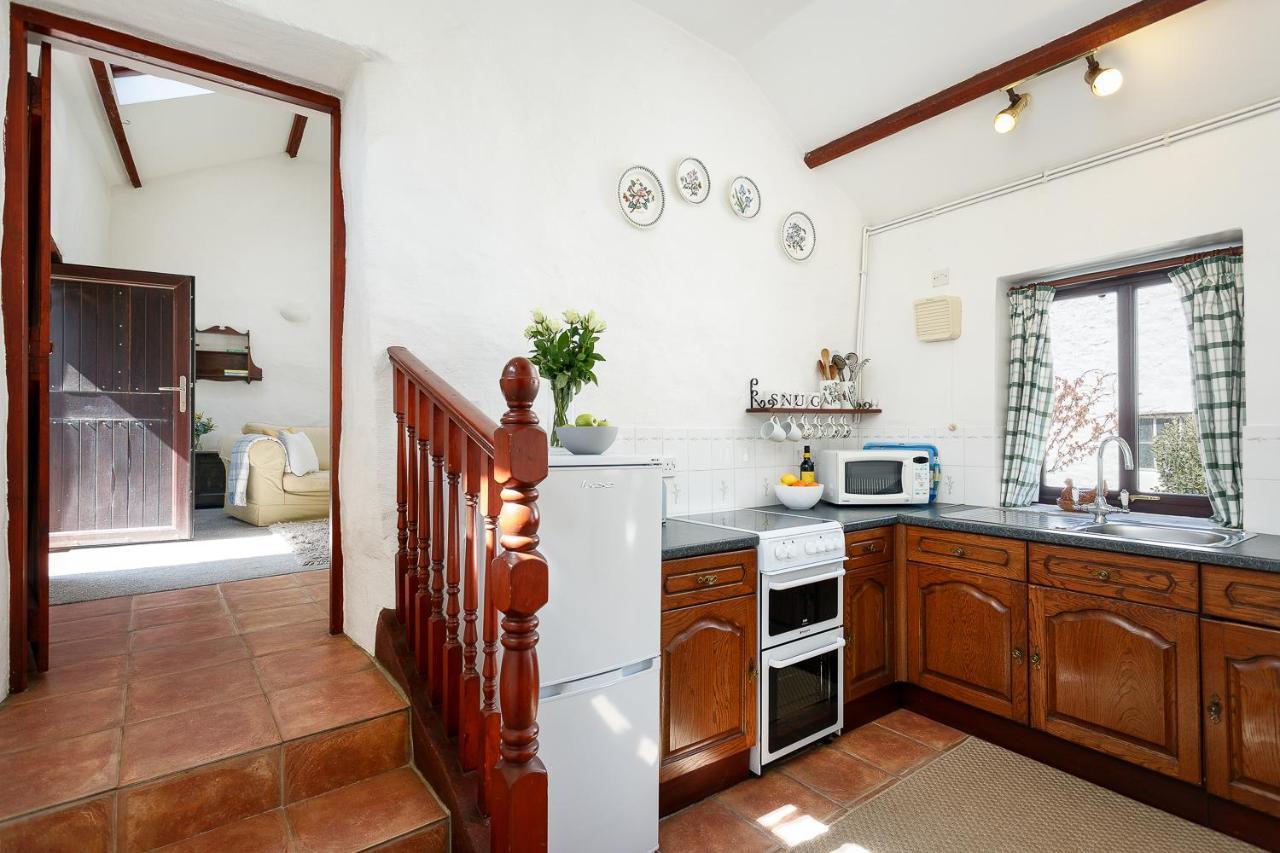 The Snug At Cornish Barn Holidays Truro Extérieur photo